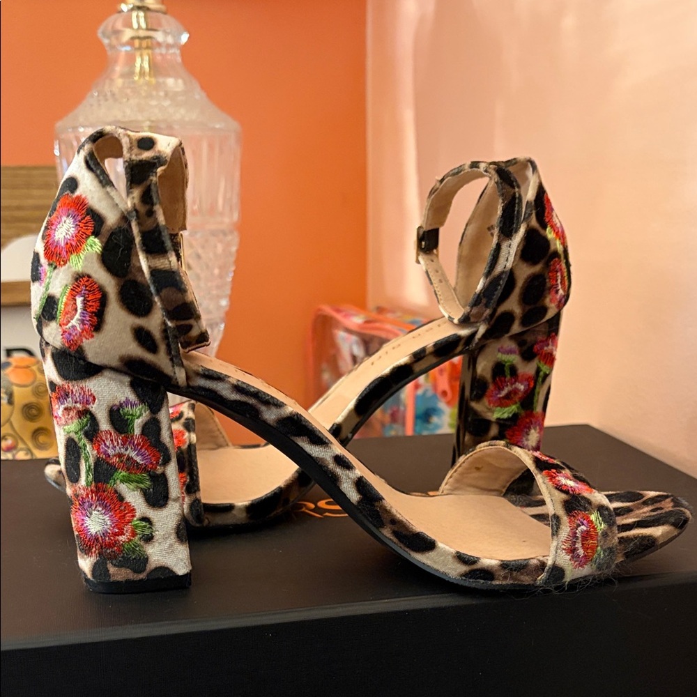 Madden Girl Leopard Printed Heels - Picture 6 of 6